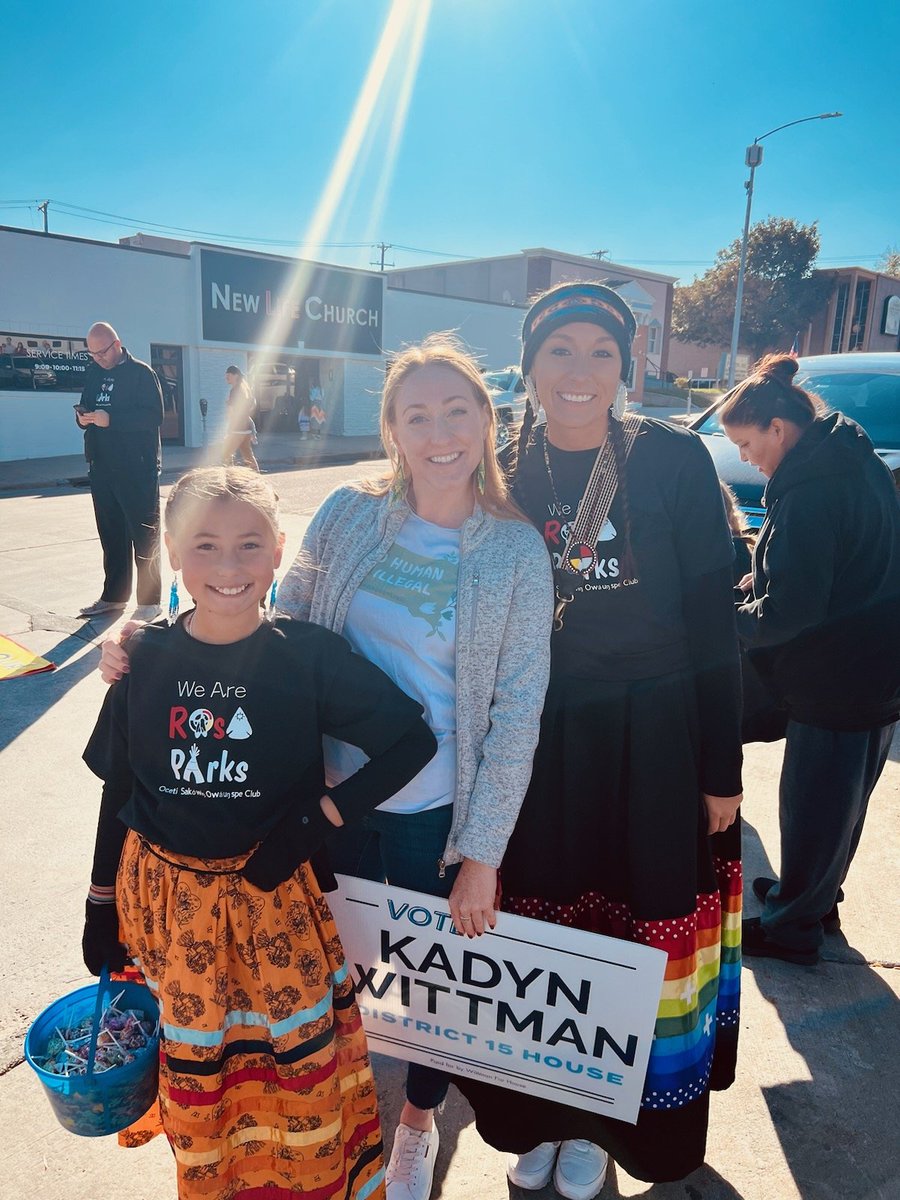 kadyn_wittman's tweet photo. Happy Native Americans Day!

In case you didn't know, South Dakota was the FIRST state to officially celebrate Native Americans' Day beginning in 1990! https://t.co/4csIWnd3nB