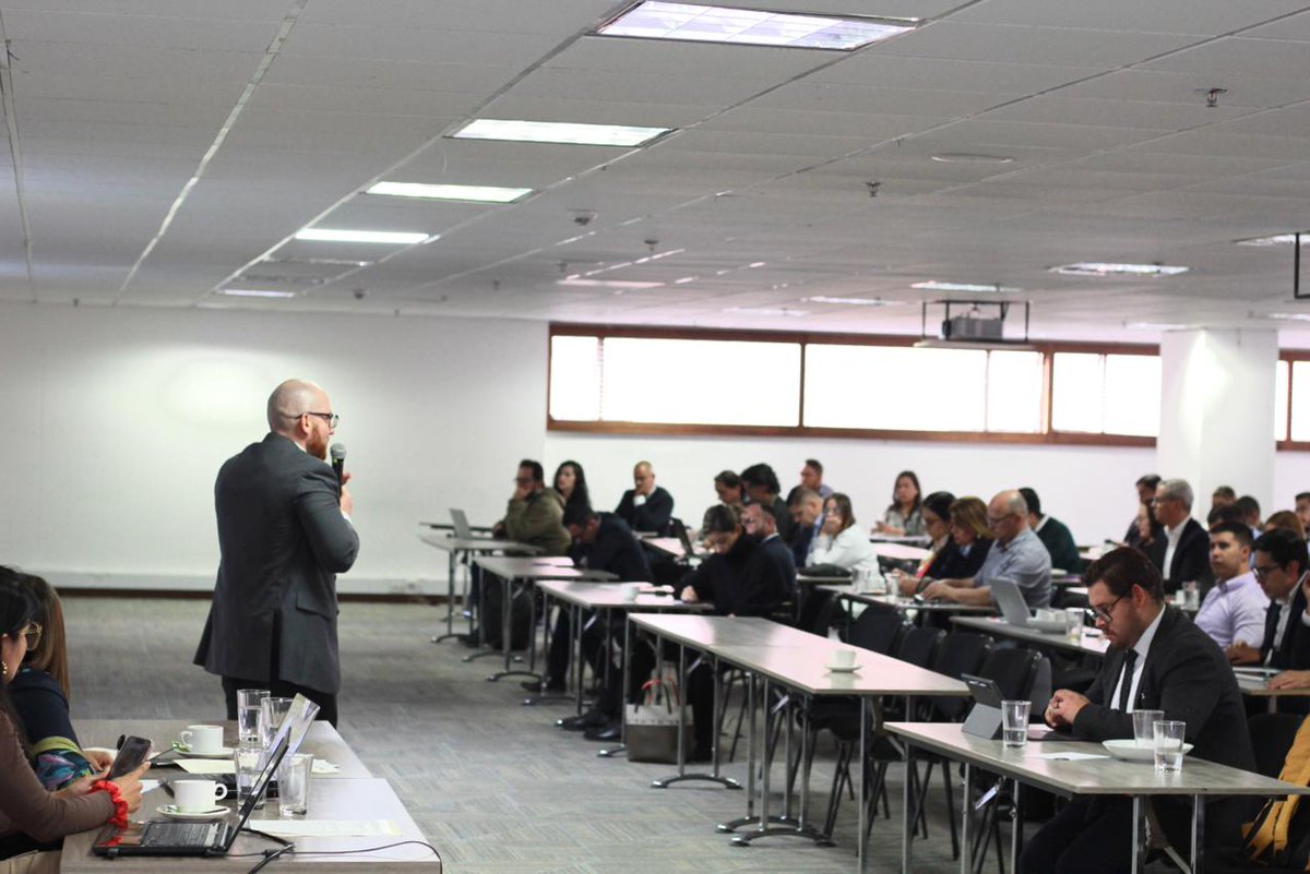 #Hoy participamos en 'Taller de Fortalecimiento de los Sistemas de Transporte Público', en el marco de la implementación del Plan Nacional de Desarrollo 2022 – 2026.

#NosMovemosPorLaVida 🤝
