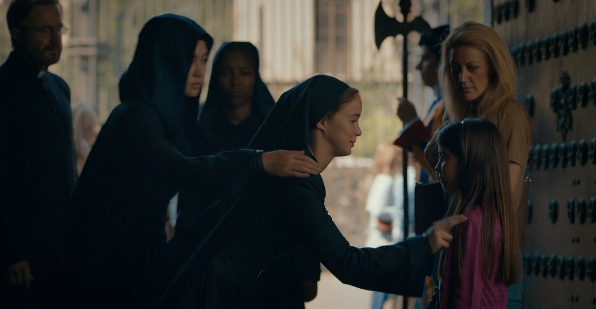 𝗔𝘃𝗮: "Bless you, my child"
𝗕𝗲𝗮: "Too far"

#WarriorNun #WarriorNunSaved