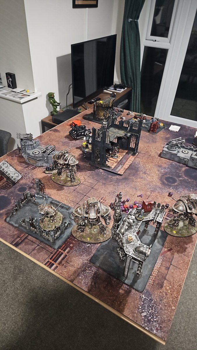 JoeyLogan11's tweet photo. That moment when you have lost every game against the sane guy and army for 4 years. That day you punch back and finally smash him into the ground! #40k #imperialknights #hesnotamachinehesaman https://t.co/Hp7xG73eZW