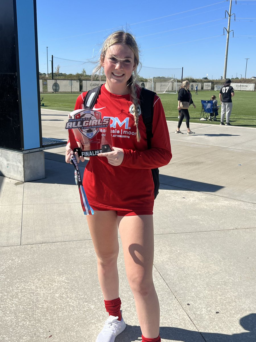 Proud to be named MVP by my teammates in the Midwest All Girls Tourney championship game this past weekend. <a href="/ImCollegeSoccer/">College Soccer Truth ™</a> #womensyouthsoccer #goalkeeper #2025 @KCSGGK