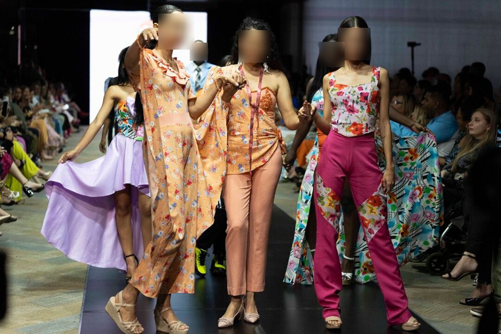 ProcuraduriaRD's tweet photo. Ministerio Público, @VoluntariadoBR  y @DGSPC_  promueven inclusión en desfile de moda RD Fashion Week 2023.

https://t.co/miIlHQJDVH https://t.co/MGK6CtLSoM