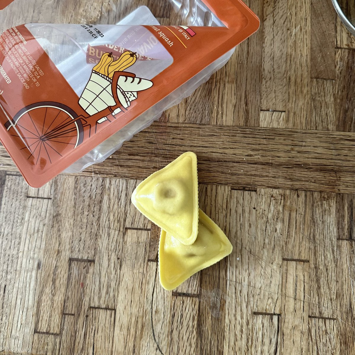 cadevann's tweet photo. Making pasta and thinking about how foundational @shiftnudge was during my first product design internship. It's like nothing out there ⚡️🎛️ https://t.co/vDOluKbT8J