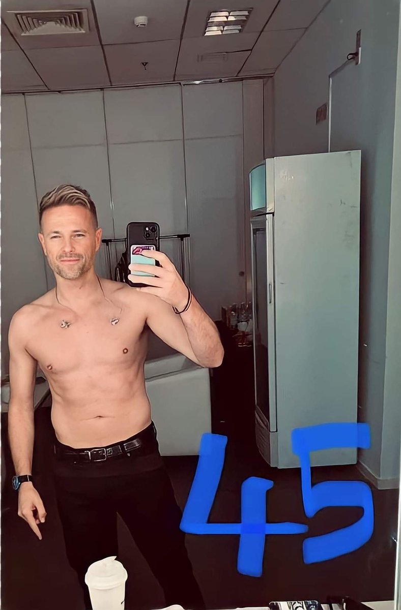 StaceyW08312464's tweet photo. @westlifemusic @NickyByrne Happy birthday nicky I hope you had a lovely day x https://t.co/omG1ybUQLl