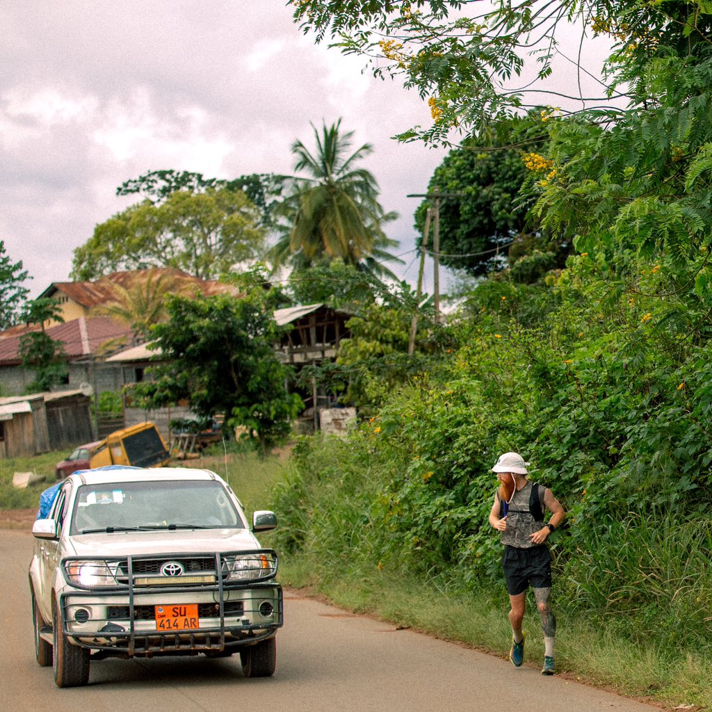 hardestgeezer's tweet image. #ProjectAfrica Day 170/171: 54.6km/58.7km

Over that illness. Daily mileage getting close to where it should be again. Places to be, people to see. Firmly in the making movements business. 

Will be in the capital of Cameroon, Yaonde, in a day or two and then heading for what we…