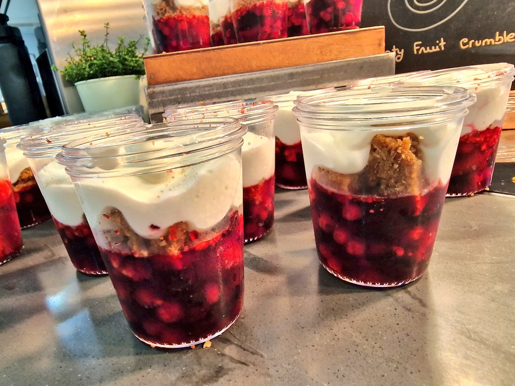 chefbenji64's tweet image. Beautiful counters from the stamford 6th form team @SpedeNews @JPHolroyd @Josephmbryan @ChefSi71 @OliCullers @HolroydHowe @DanielCollier84 @DamianBlake4 @pammybabe68