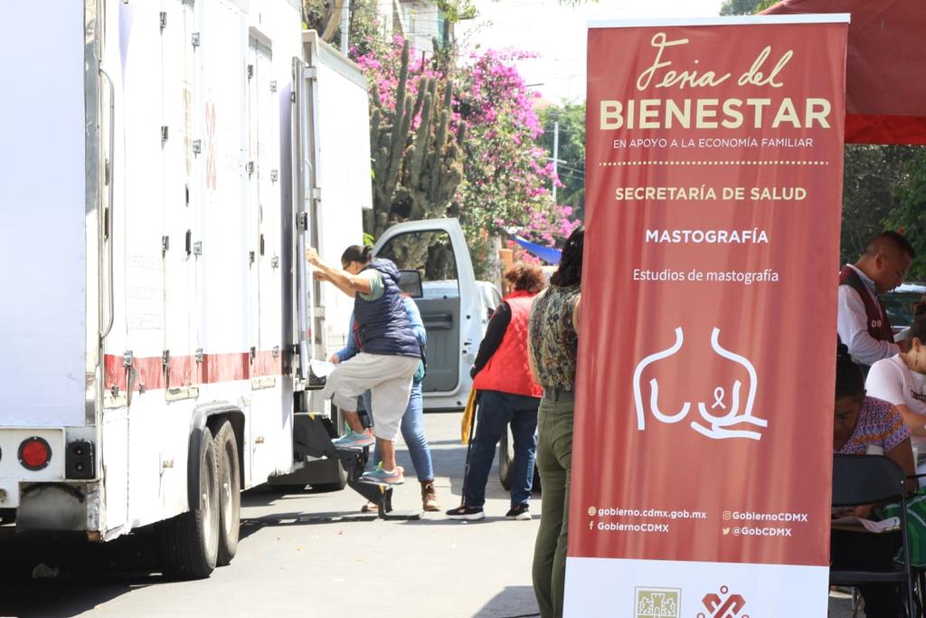 GobiernoTlahuac's tweet photo. Recuerda que #Octubre es mes de la sensibilización sobre el #CáncerDeMama. Si eres mujer👩 mayor de #40Años, realízate el una #Mastografía gratuitamente en la #FeriDelBienestar. Mañana #10DeOct. de 9 a 14hrs⏰️ en Calle Prol. Nicolás Bravo, esq. Camelia , Col. La Habana,#Tláhuac https://t.co/Mrk7PqZIAt