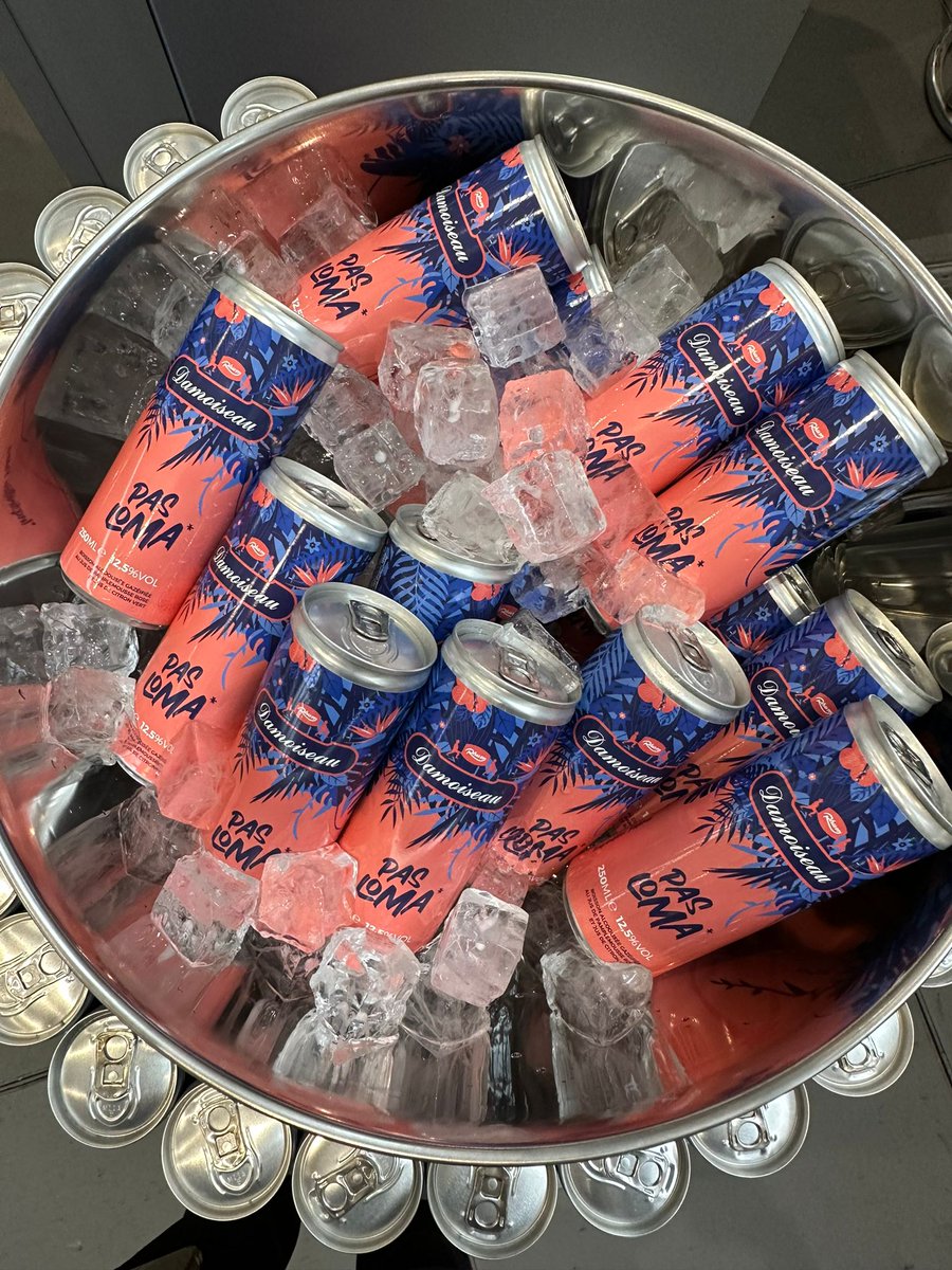 e nouveau bébé de la gamme : le Pas Loma 

Boisson alcoolisée gazéifiée au jus de pamplemousse rose et jus de citron vert - 12.5%vol