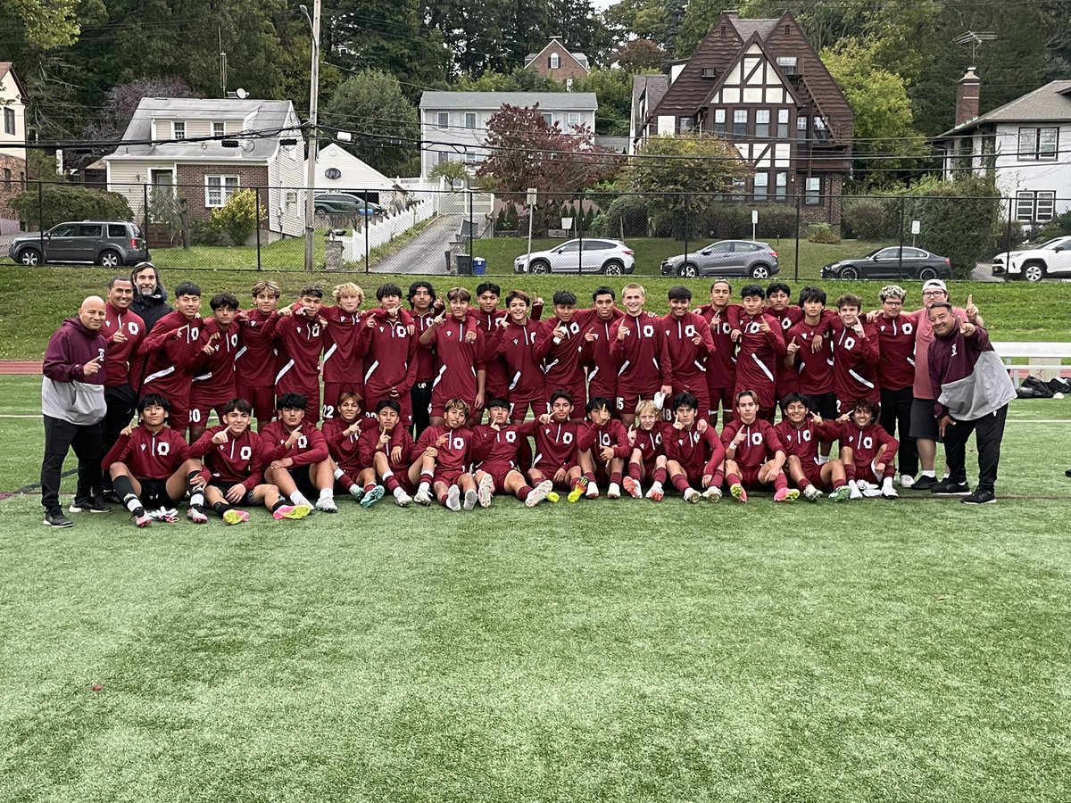 OssiningSoccer's tweet photo. FULLTIME OSSINING 2 WHITE PLAINS 1  LEAGUE CHAMPS 
@OSSATHLETICS @hoopsmbd https://t.co/9h95sVHTZ1