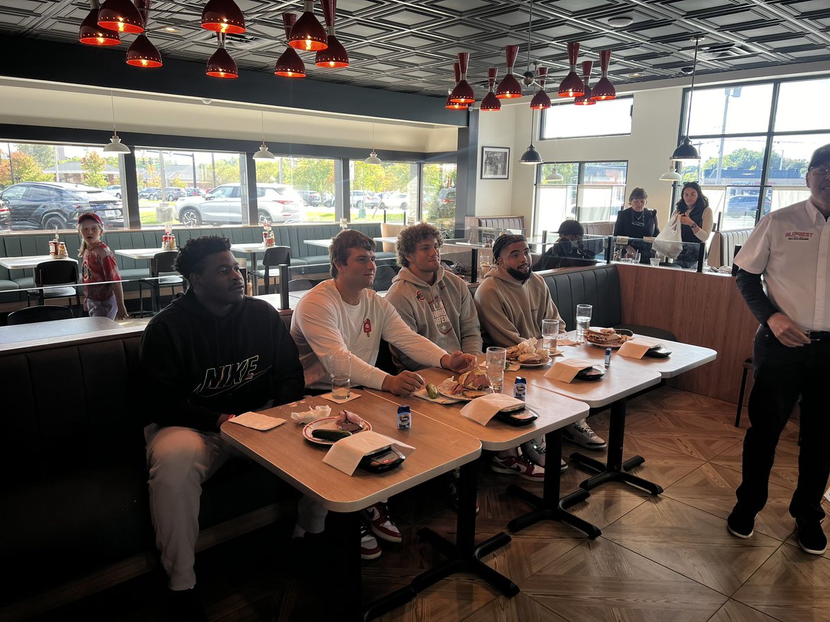 TheFoundation1_'s tweet photo. We teamed up with @GalaOfHope to take down All The Best Delicatessen 2 lb sandwich challenge! Congrats to our student-athlete partner @tshabola_tegra for coming out on top and to All The Best Delicatessen for donating to Gala of Hope in Tegra’s name! https://t.co/GDW0VS0bEJ