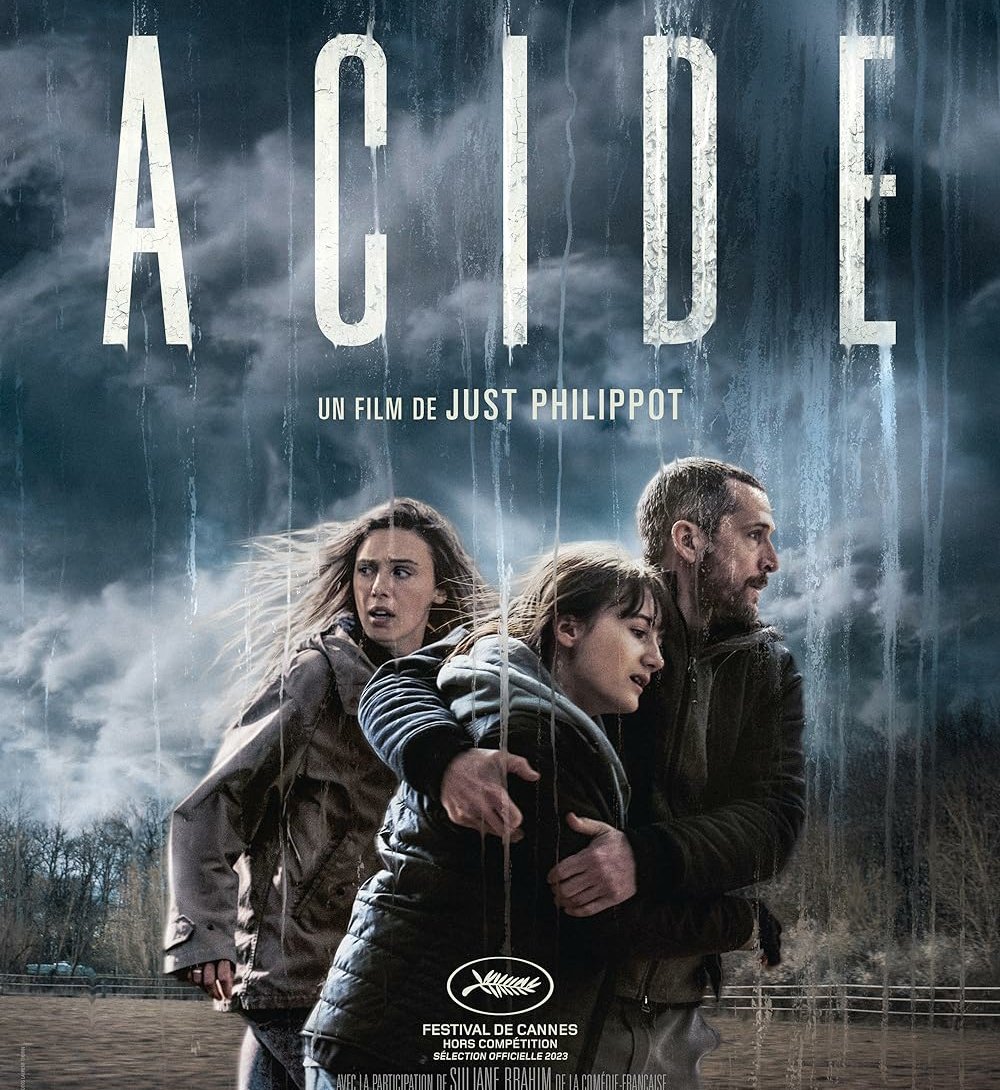 ACIDE (2023)💀💀💀½ Despiadado ecothriller francés con recado de alerta climática que adapta tropos del cine de catástrofes a un agente implacable. Drama familiar bajo la lluvia ácida plagado de momentos de impacto y horror apocalíptico con voluntad activista. Bruta. #Sitges2023