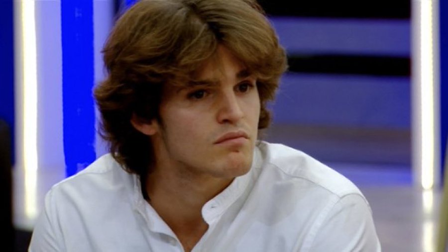 F8Bwq5gXoAAaqI5?format=jpg&name=900x900