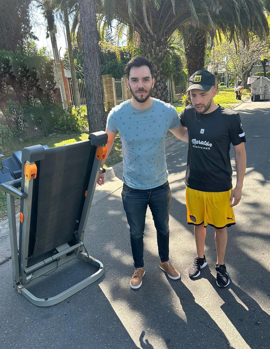 Mil millones de gracias, 
Lean ya tiene su caminador, 
Estoy muy feliz y agradecida por la movida que de armo!
Juntos lo logramos 💪🏻💛🖤