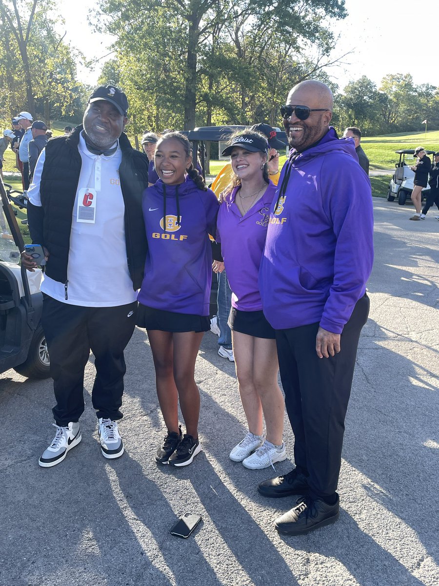 These 2 Kewpies just qualified for state!!!  <a href="/KewpAthletics/">Hickman Athletics</a> Congrats to Aliyah Simmons and Elly Ross!!! #HickmanHS