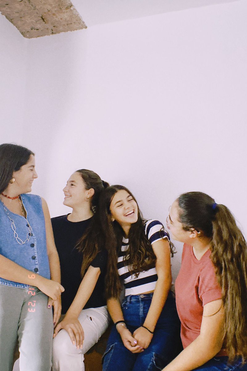macuux16_'s tweet photo. @usercris11111 Con ellas https://t.co/mWLFsAI78M