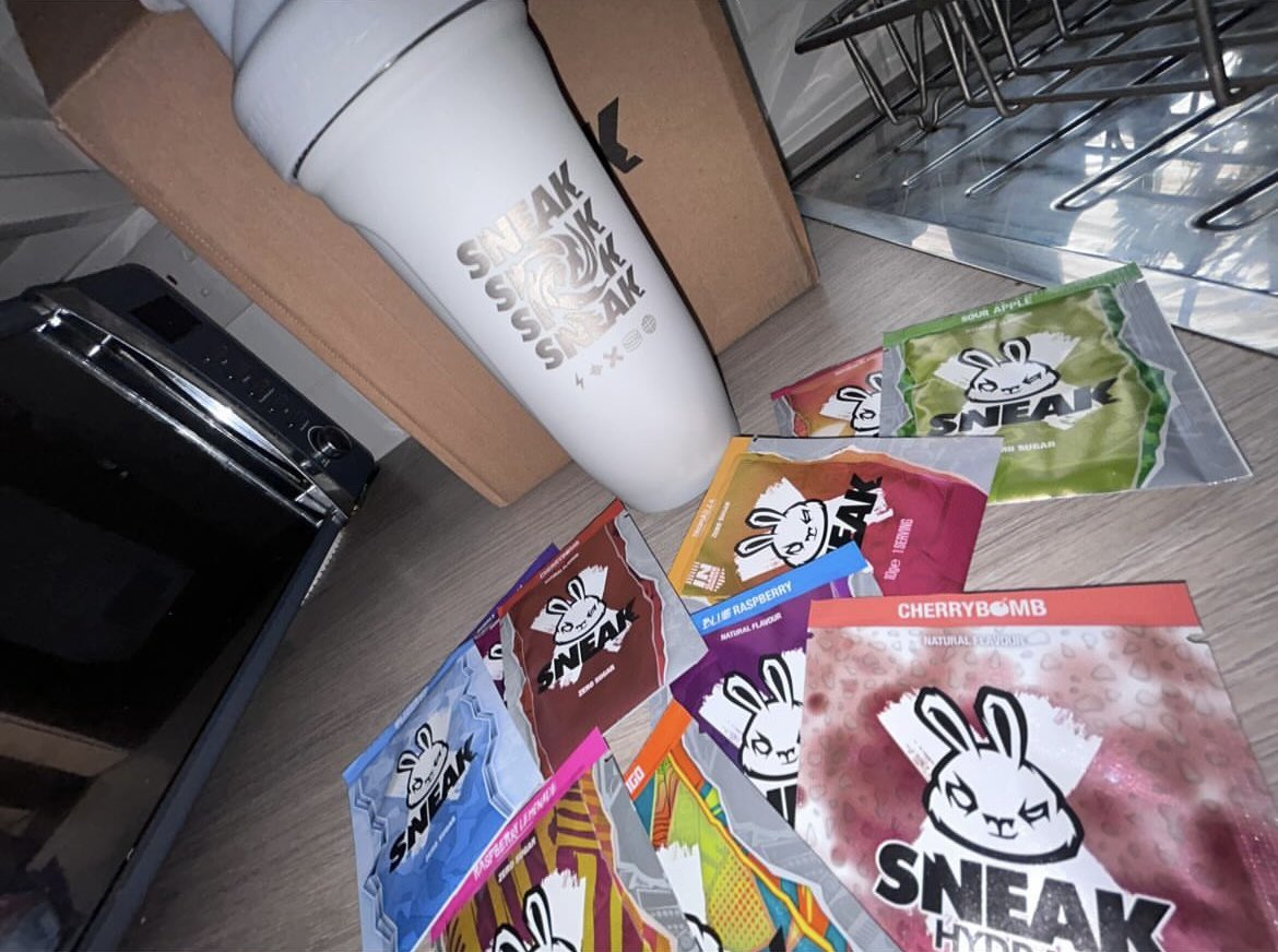 Taking a few of these to MCM with me👀 gotta keep those energy levels up!🐰 #sneakenergy <a href="/SneakEnergy/">SNEAK</a>