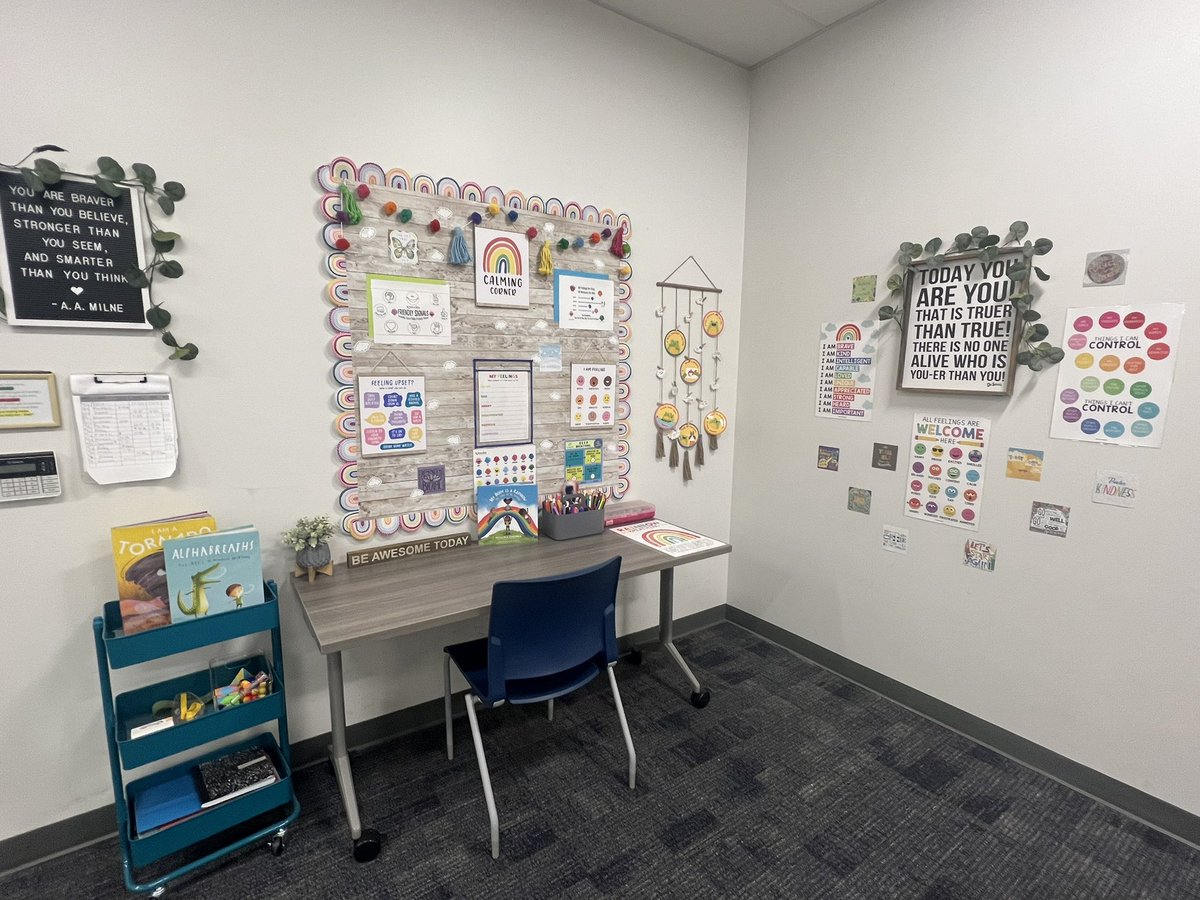 TraceyYearick's tweet photo. One thing that I miss most about the library is the creativity piece. Today I wrapped up our Calming Corner in the office and think it turned out pretty good. I have several SEL books arriving next week as well as a decorative rug that will complete the space. @ljebullpups 💙 💛 https://t.co/uaZBq7ap3z