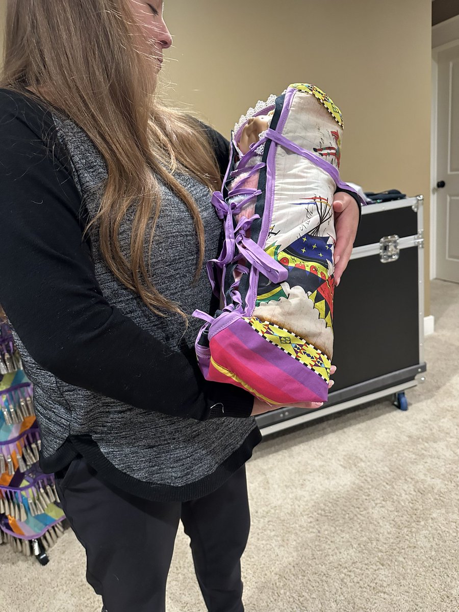 Resilience is making a mossbag for my Noosim on Thanksgiving Day!!