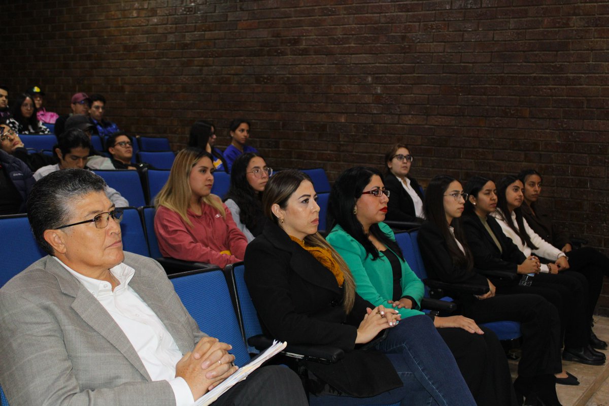 desierto_voces's tweet photo. Alumnas de 7° semestre de Recursos Humanos de UAL organizan un CONGRESO MULTIDISCIPLINARIO DE DESARROLLO SUSTENTABLE. Este lunes abren con la participación de la Arq. Carla Tovar Triana Dir. de Planeación Urbana Sostenible del IMPLAN Torreón para hablar de: Planeación Urbana.#UAL https://t.co/U3vmATHaFO