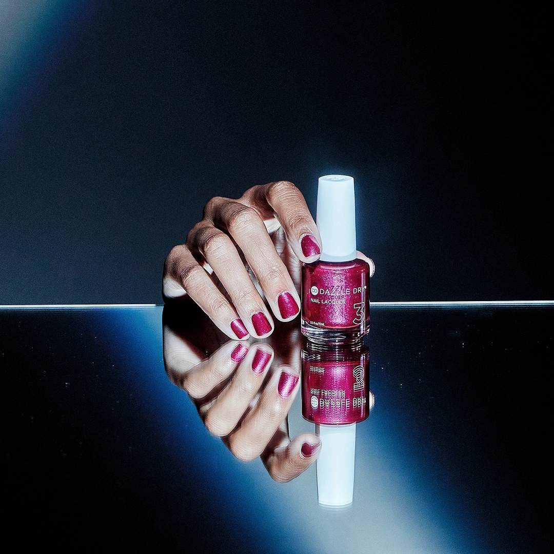 Dazzle_Dry's tweet photo. Kaleidoscope compels acknowledgment. This vibrant fuchsia lacquer shimmers and dances with light, echoing the allure implied by its name. 🎇⁠
⁠
Shop Now! ✨️ https://t.co/as20yZO9Tn