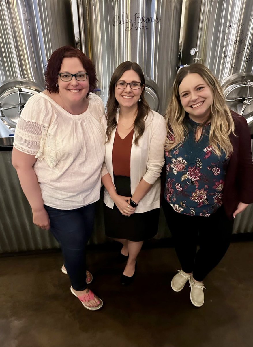 Laura Esfeller tweet media