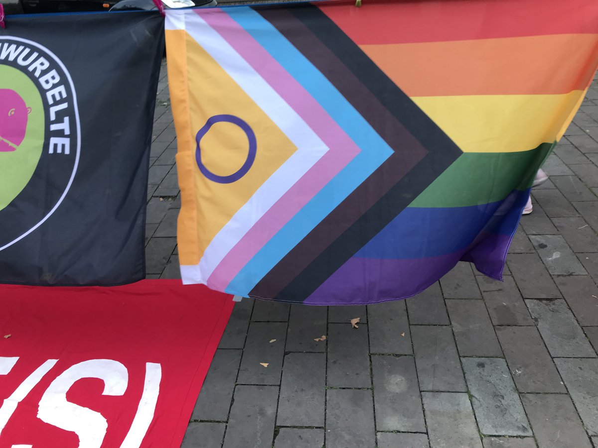 LoveGuerillero's tweet photo. 🖤❤️#Arschlochmontag #Köln #k0910 https://t.co/ganlYipoTt