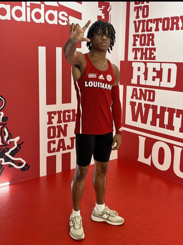 lawsonjacobs400's tweet photo. Great Official Visit @RaginCajunsTRK 🔥, thank you for my First Official Offer &amp; the opportunity to show me what an Future RaginCajun would be like⭐️🔥 https://t.co/WaEQBEhwBE