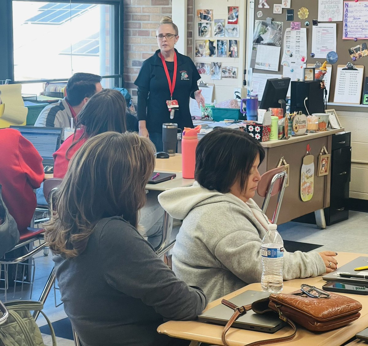 KSD_Curriculum's tweet photo. Happy #EdCampPDDay @KeyportSchools! To all our incredible presenters, your passion for learning and growth is what makes us #RedRaiderGreat!❤️🤍#SmallSchoolsDoBigThings @TManganelliKPSD @GGramaglia_KPSD @lvincentKPSD & Ms. White https://t.co/9gYtIRLaZo