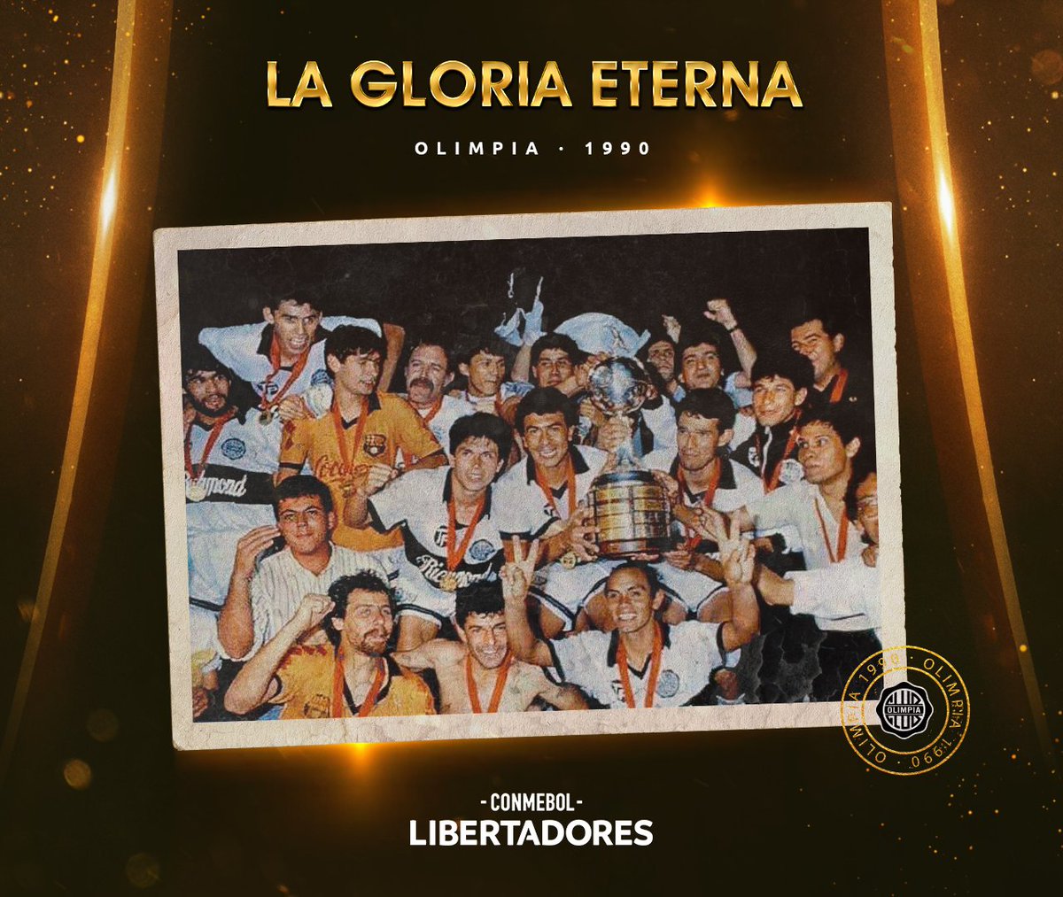 GloriaEterna's tweet photo. 🤍🖤 La segunda de @elClubOlimpia. 

🏆 En un día como hoy hace 3⃣3⃣ años, el club paraguayo salió campeón de la CONMEBOL #Libertadores 1990 tras ganar a Barcelona de Ecuador en la final. 

🌟 #GloriaEterna https://t.co/7P4vlxNMSd