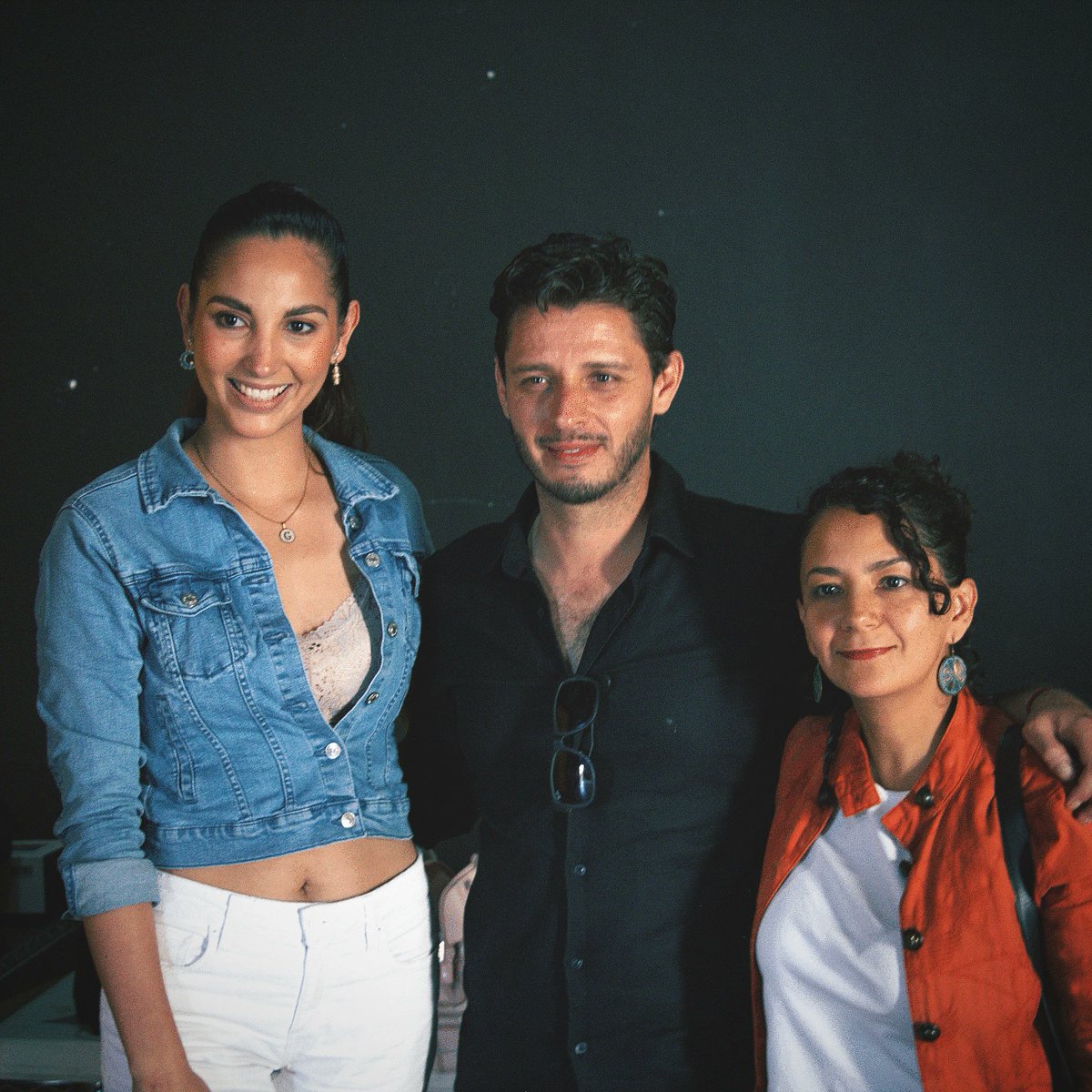 Capítulo 3 de Cine Creadores
Guionista, directora, comunicóloga y poblana, conoce a Ana Mary Ramos y su trayectoria en la industria filmica.
<a href="/Gio_D_M/">Gio Díaz</a> 

#CineCreadores #temporada2 #giodiaz #moviemaking #tvshow #cap3 #nuevoscapitulos #estrenos
instagram.com/p/CyMJbTmu5ki/…