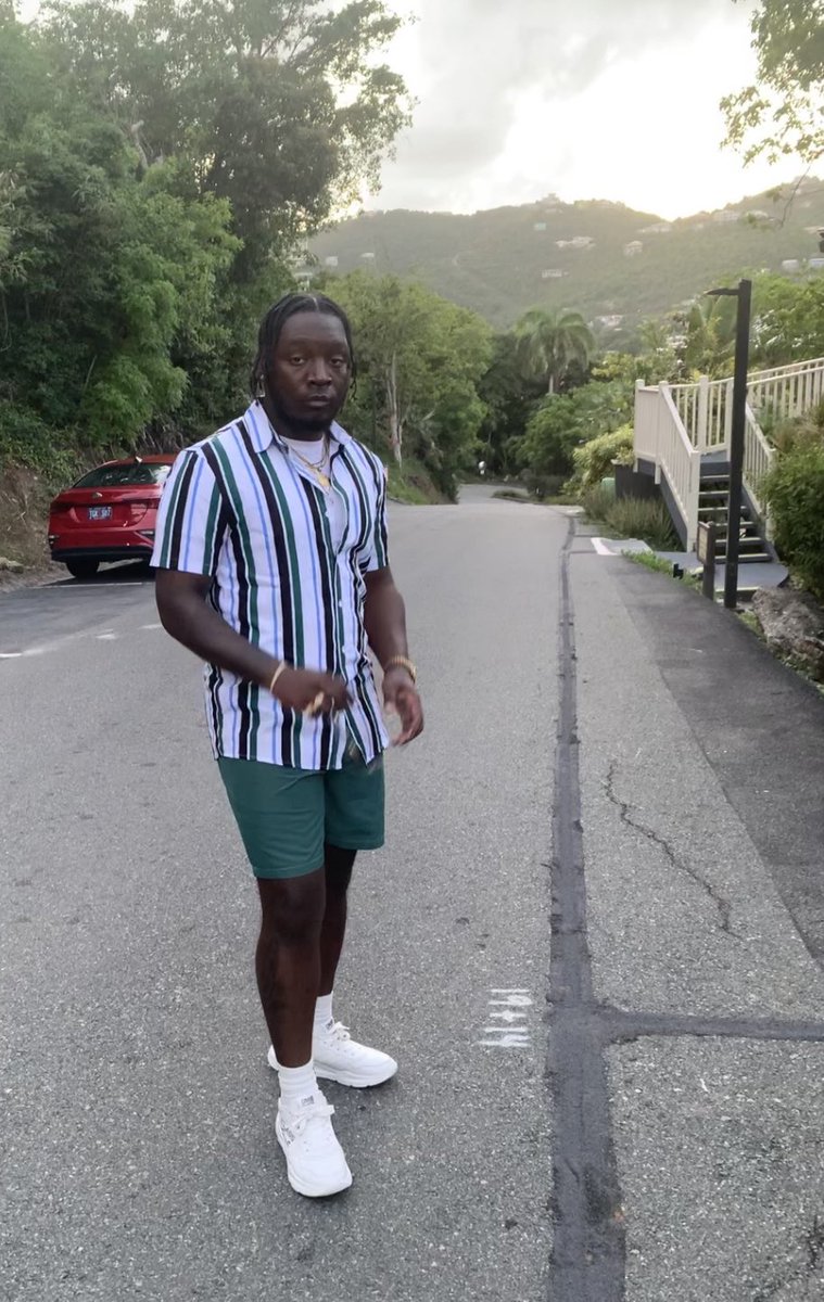 QuonTM's tweet photo. Island steez 🏝️ https://t.co/7vpPxyQJlV