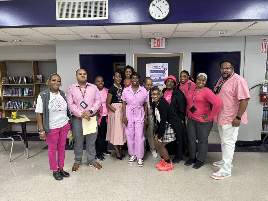 KeyMS_Cougars's tweet photo. In October we Wear PINK! 🩷

#Pink #KMS #KeyMiddleSchool https://t.co/8ditvGbhAB
