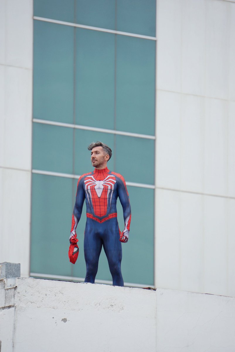 justvic_'s tweet photo. Into the #spiderverse #spiderman #superhero https://t.co/Qw9pNYGtot