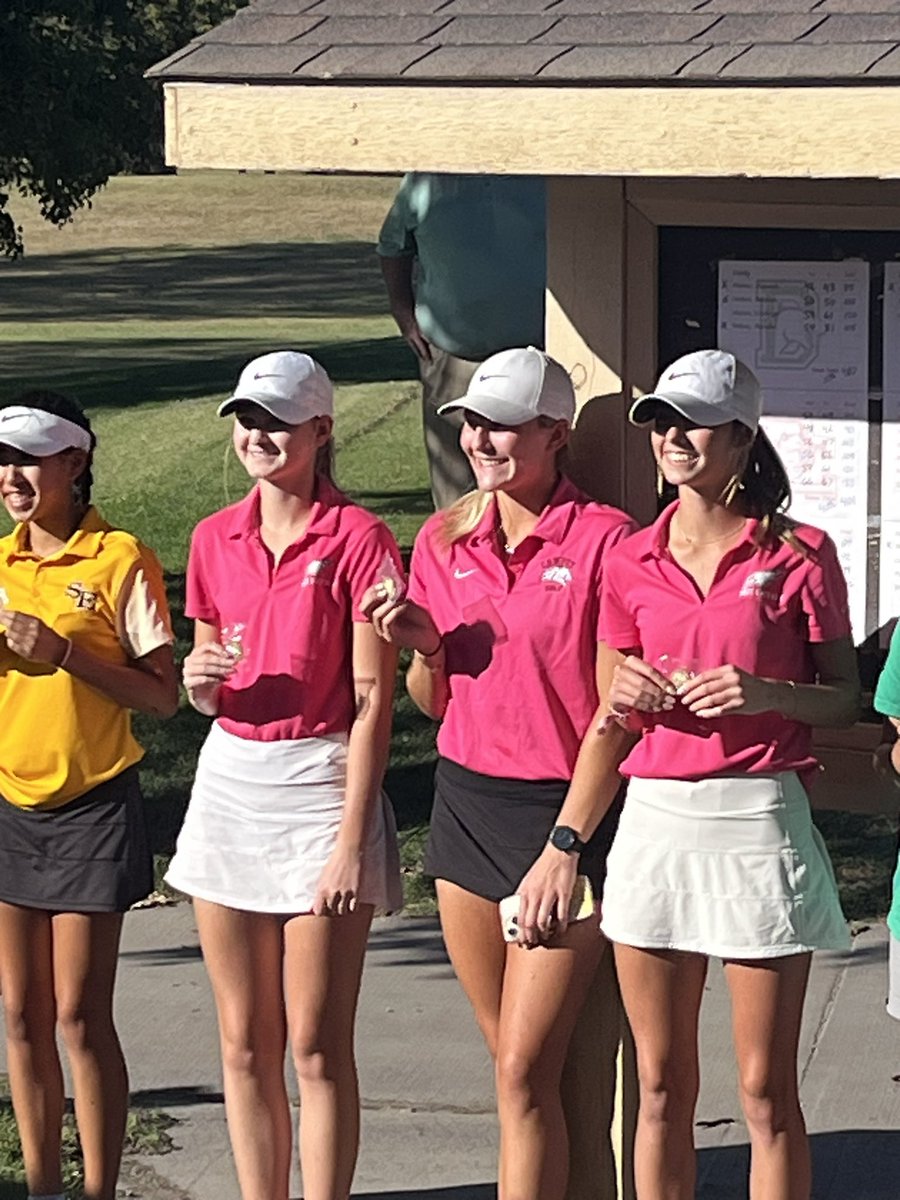 Campus Golf tweet media