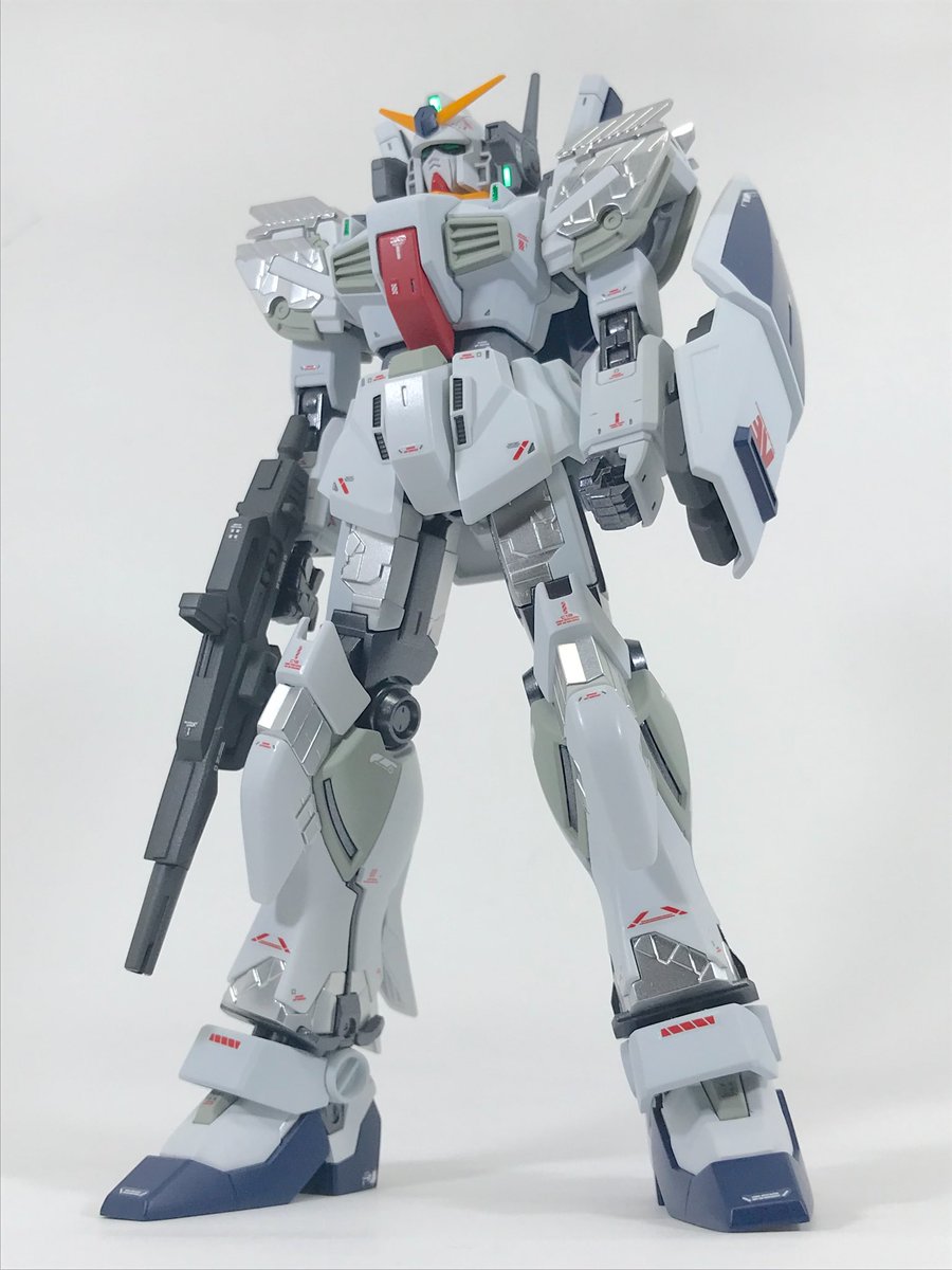 KOSSER8's tweet photo. サイコフレーム搭載型ガンダムマークⅡを作ってみました。ホワイトを基調としたカラーリングにしてみました。GUNSTAさんにも投稿してます。＃ガンダムマーク2 #GUNSTA https://t.co/V2MNXHIiXx