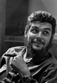 pazgabela's tweet photo. "No creo que seamos parientes muy cercanos, pero si usted es capaz de temblar de indignación cada vez que se comete una injusticia en el mundo, somos compañeros, que es más importante".
Ernesto 'Che' Guevara.
#CheInmortal
#FreePalestine
#VivaPalestinaLibre https://t.co/XXT7dkIYng