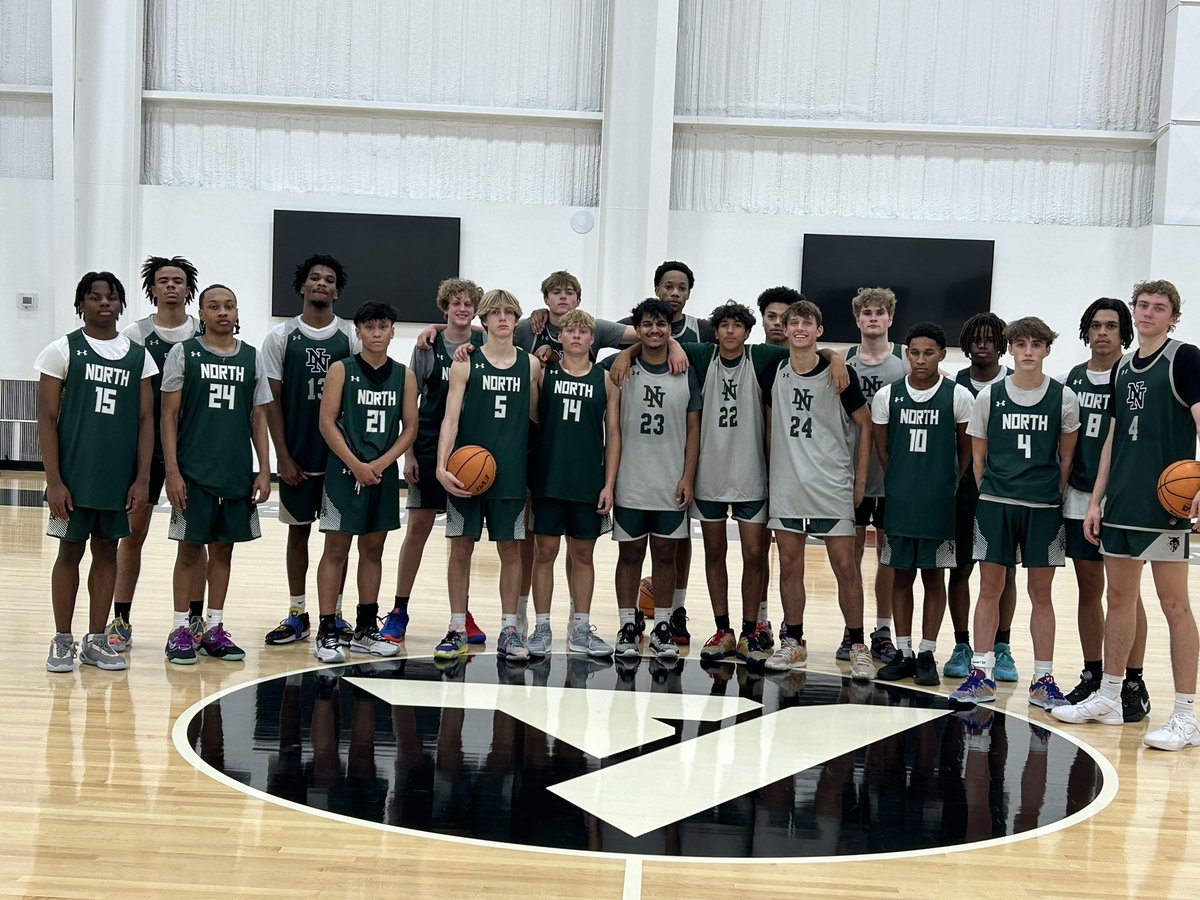 kellenmccoy33's tweet image. Big thanks to @TheTraeYoung and @rayfordyoung for allowing @NNTwolvesBBall to practice in the TY Home gym today. 🐺🐺🐺#almosttime