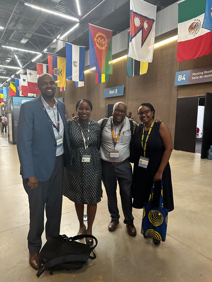 c_ngaruiya's tweet image. #Africa #emergencymedicine at #GCAM (@gatesfoundation @gchallenges #grandchallenges). #Emergencycare saves lives.

(+ a certain @NCIKenya @MOH_Kenya #NCD epidemiologist/hlth systems clinician scientist! We have one convert.)

Come say hi! 👋🏽 🇰🇪 

#globalhealth #AfricaScience