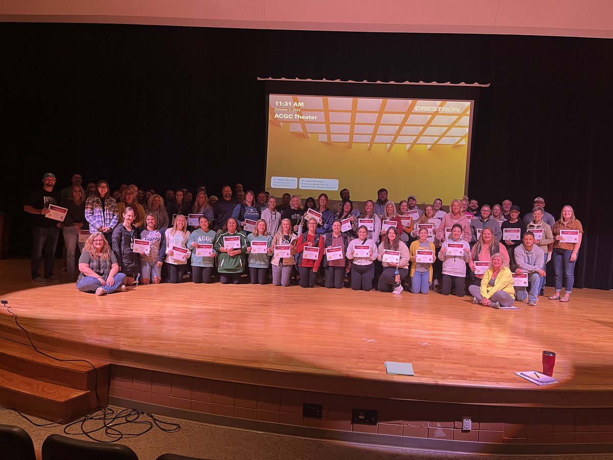 Hey <a href="/JonGordon11/">Jon Gordon</a> and <a href="/julienee108/">Julie Nee</a> had a great day with the teaching staff at ACGC schools.  So much fun to talk about the power of positive leadership.  #popl