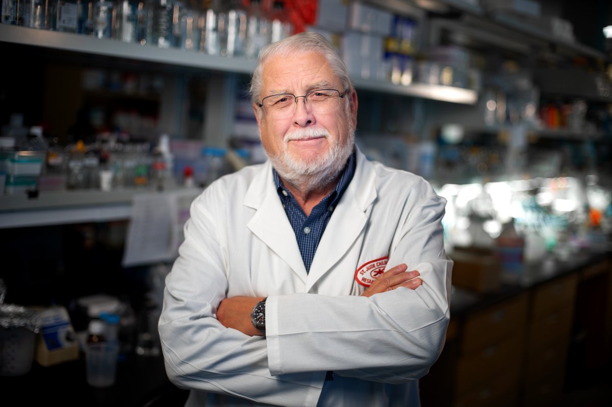 Richard_E_Lee's tweet photo. I am still processing the sudden loss of a great friend, mentor, and collaborator, Dr. Charles Rock. We had met for a regular research meeting only a few days before he passed. All was fine; I was bouncing ideas off him and being duly corrected, and we were making plans. 1/8 https://t.co/yVZpMqZ5AM