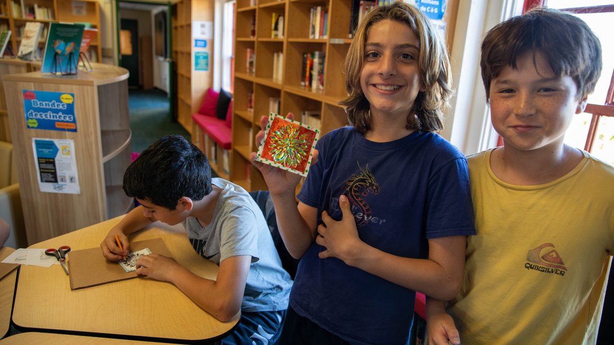 In the spirit of LatinX Heritage Month, Gr7 students in the Spanish option class participated in a 'Repujado craft' activity, a traditional Hispanic technique. They were so excited to discover more about LatinX cultures through this hands-on approach.✋

#LFSFcommunity