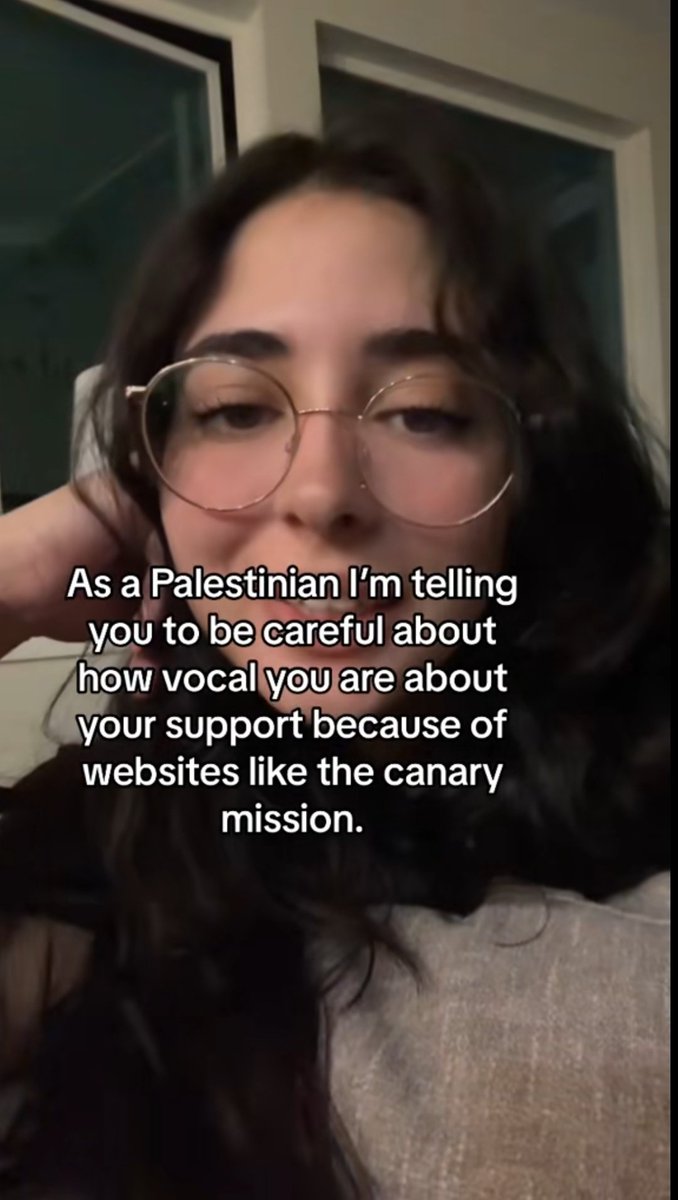 HAWKGIRLS's tweet image. oh my god