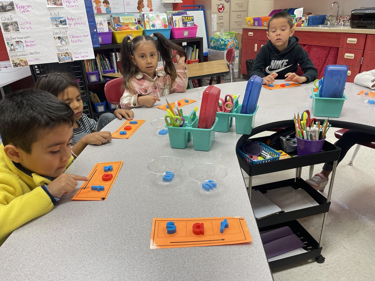 Ms. Bertels ESL Class tweet media