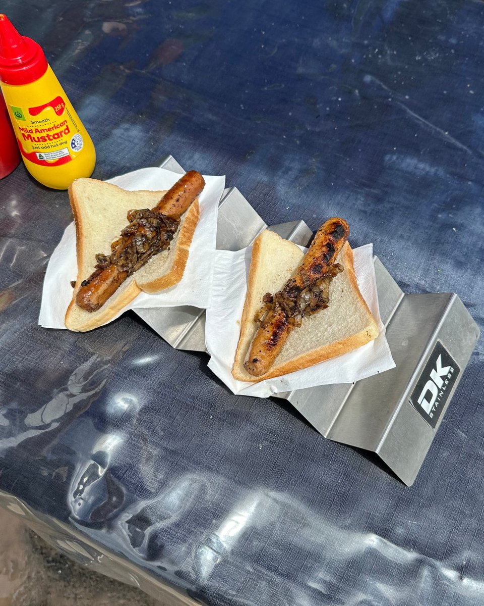DkStainless's tweet photo. Stoked to find this beauty at the markets on the weekend 🌭 This snag stand is an OG back when we used stickers instead of laser etching our logo onto them! 🙌 https://t.co/51Hff2TCEt