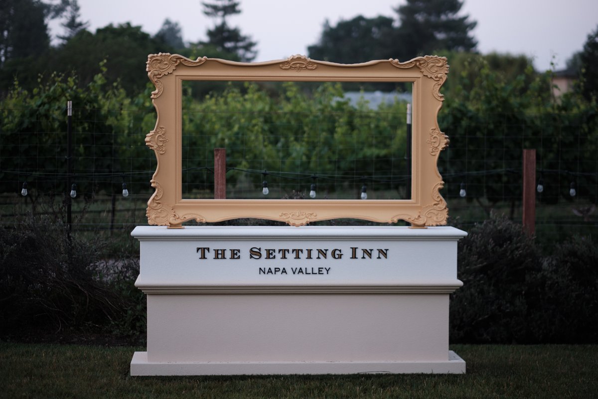thesettinginnnv's tweet photo. Capture picture-perfect moments amid the breathtaking beauty of Napa Valley at The Setting Inn. The vineyards are lush with grapes just before the harvest season begins.
#TheSettingInnNapa https://t.co/ZSQx7m79VZ