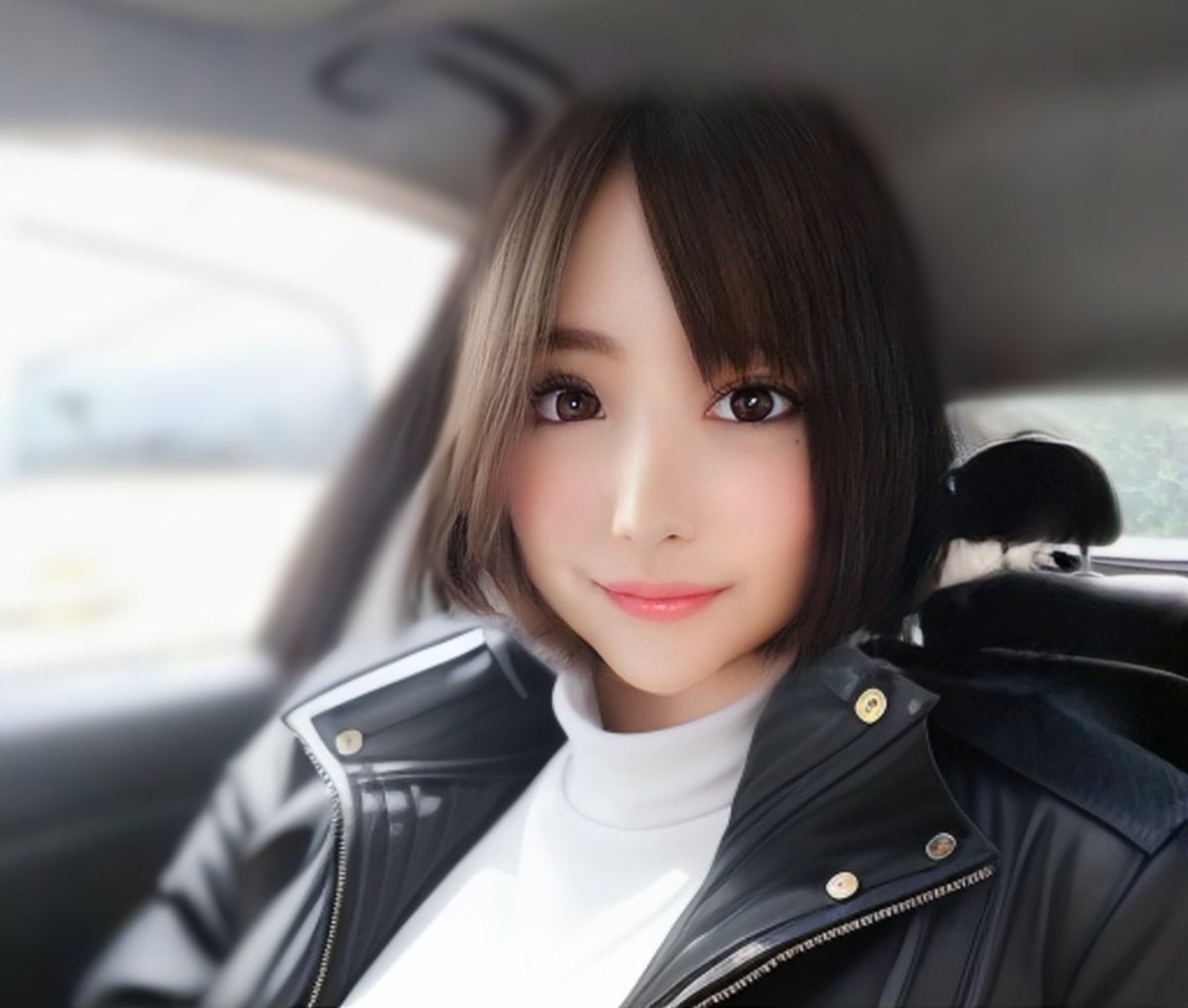 miyuki_p57yrbnd's tweet photo. おはようございます🥰
昨日も、良いね👍リプ💕RT🍀ありがとうございました。🥰
また、一周年のお祝いのコメントも感謝です🙇
今日は、今週のスタートで出勤です👍
お仕事の方はご安全に🍀
お休みの方は良い休日を💕
今日もよろしくお願いします🥰
#カコジョ
#faceapp
#snow
#picsartAI https://t.co/EA1GaHBR6q