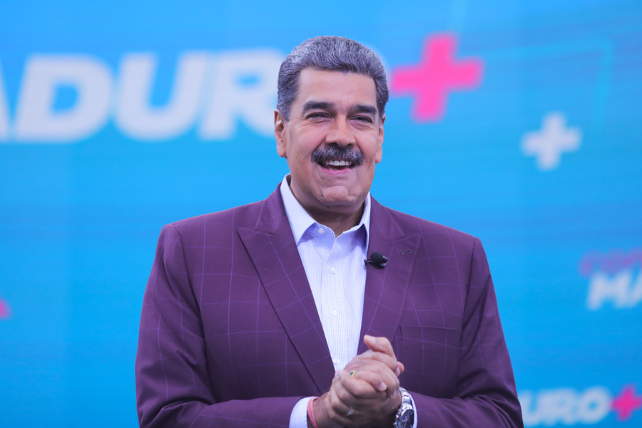 #Noticia 📰 | Presidente <a href="/NicolasMaduro/">Nicolás Maduro</a> decreta desde el 1º de noviembre navidades felices del pueblo de Venezuela goo.su/xTUx4