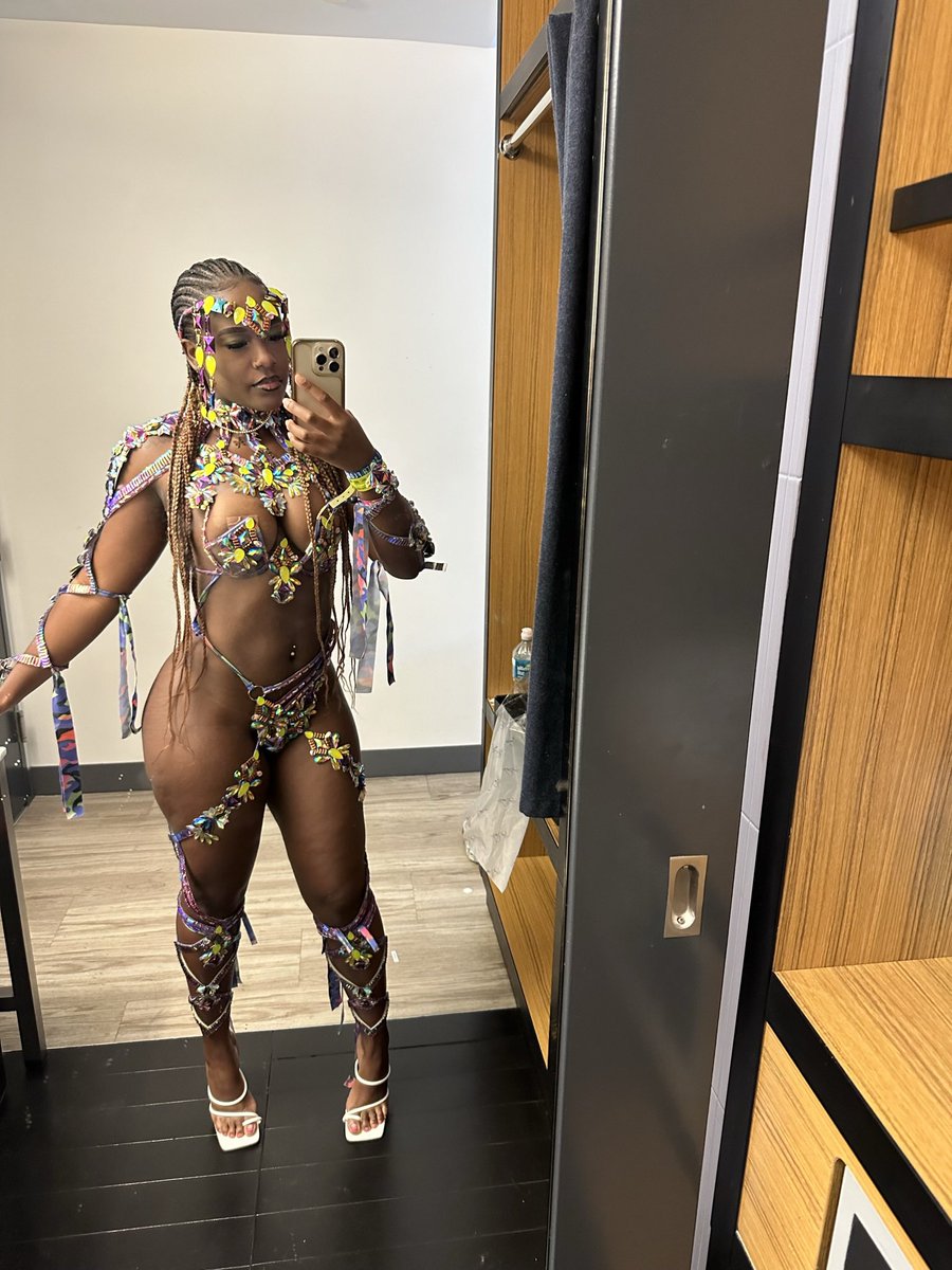 giuliareyy's tweet photo. CARNIVAL IS WOMAN✨🇭🇹 #MiamiCarnival2023 #MiamiCarnival https://t.co/nyjPp8n4KF