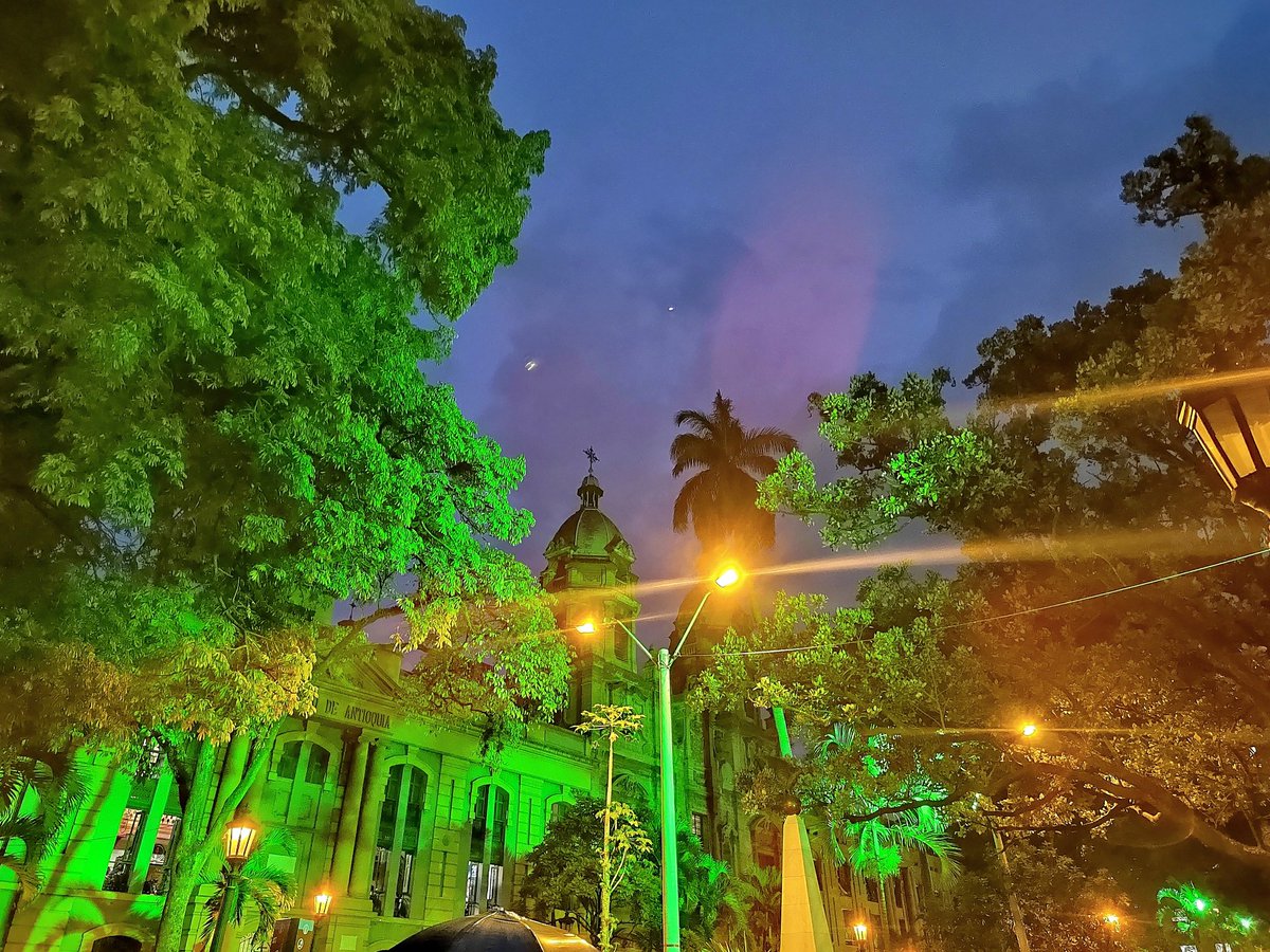 Plaza San Ignacio, Medellín