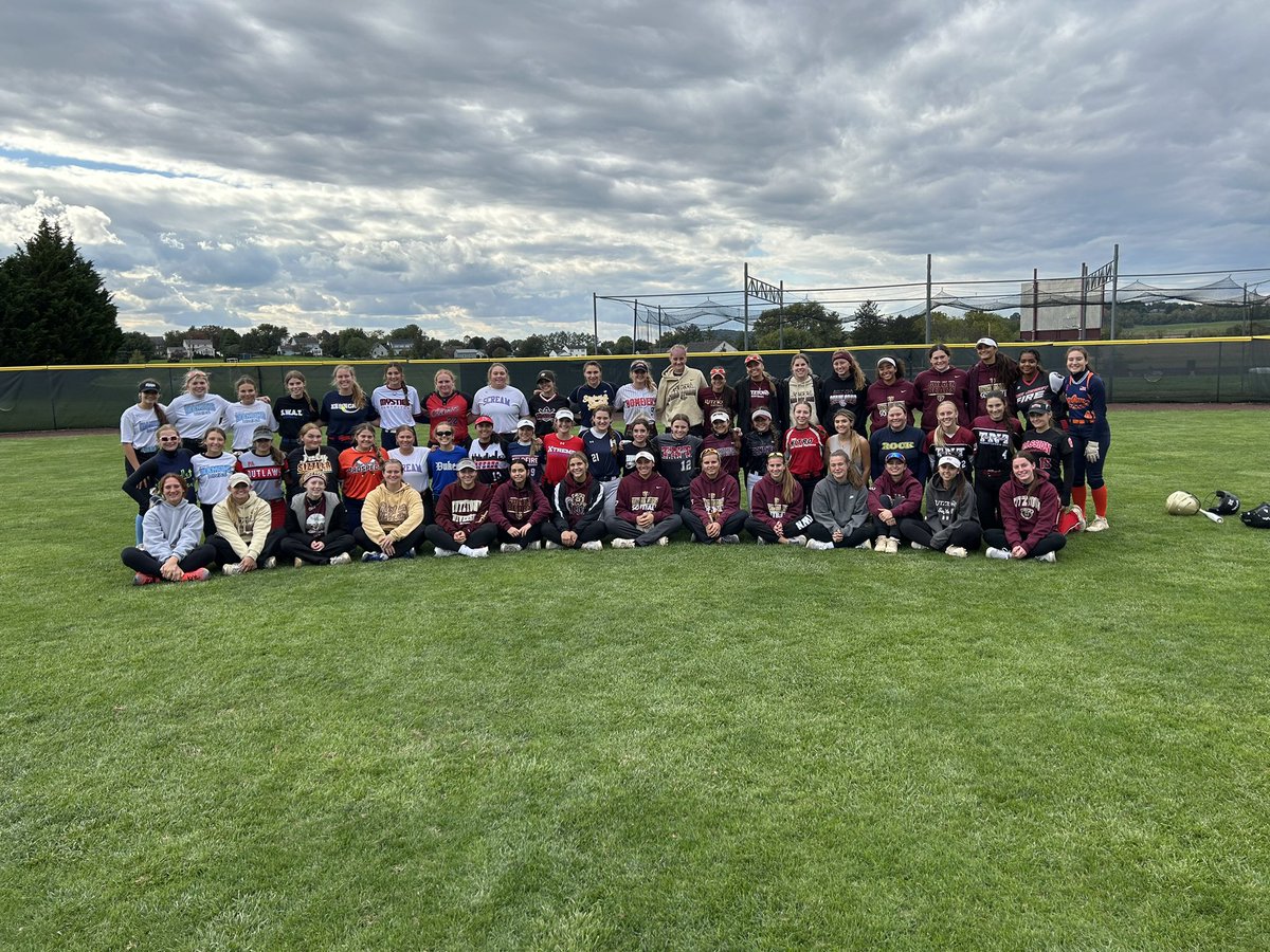 KUBearsSoftball's tweet photo. A great turnout today for our annual Prospect Clinic. Thanks to all who attended! Go Bears! https://t.co/vaNshqKnXT